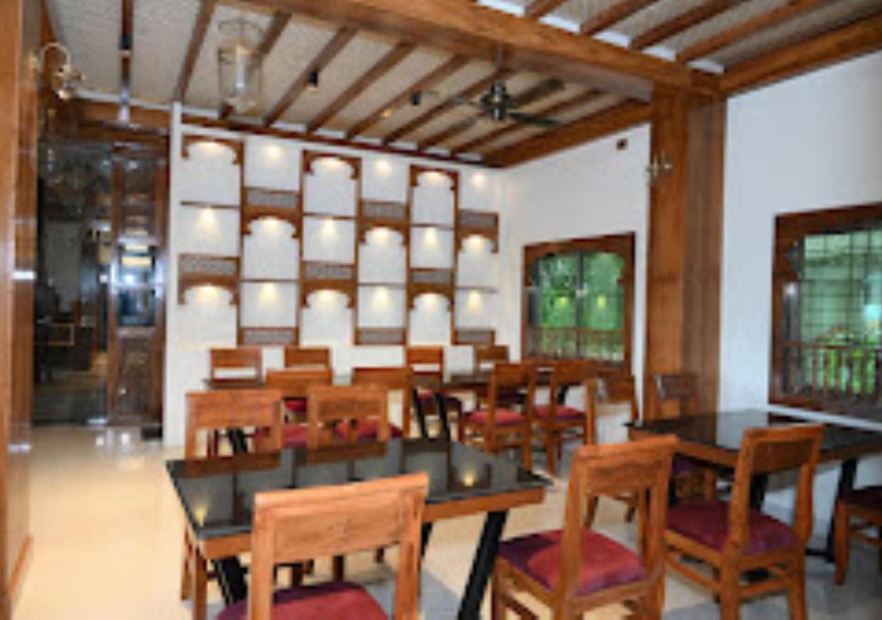 Hotel Rajwada Kapurhol Kapurwahal 외부 사진