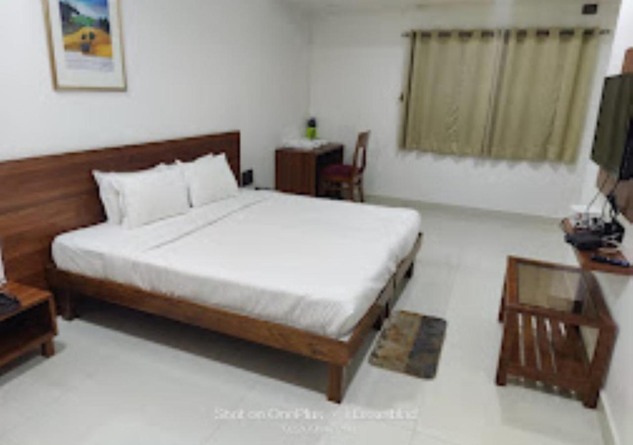 Hotel Rajwada Kapurhol Kapurwahal 외부 사진