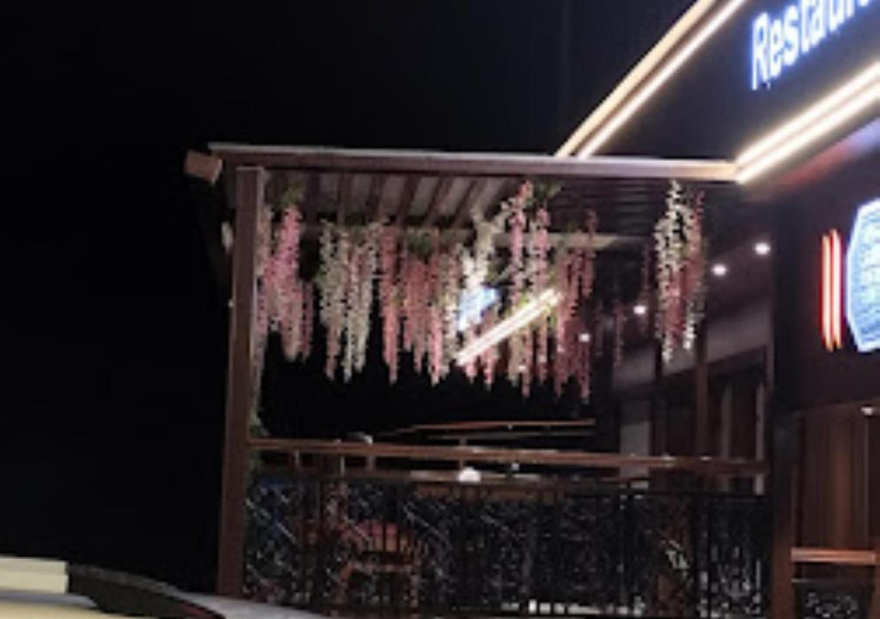 Hotel Rajwada Kapurhol Kapurwahal 외부 사진